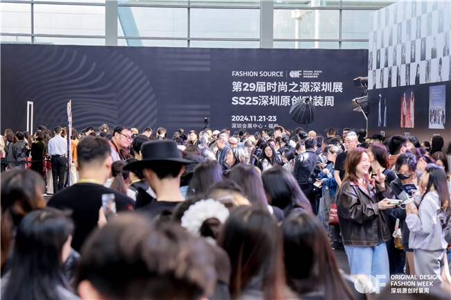 秀场直击｜Alice N Gia  民族风情与现代裁剪交织  演绎无性别