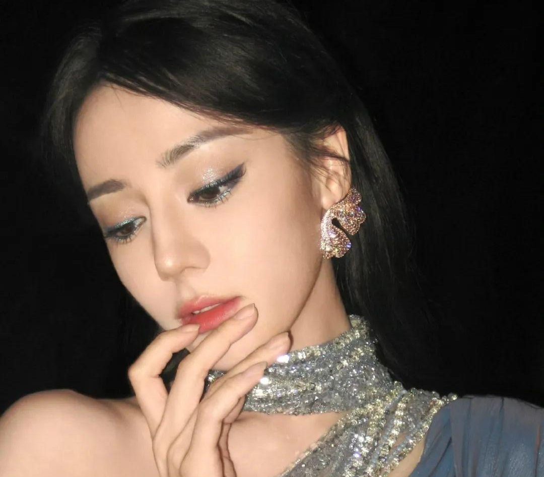 热巴又有新造型？想要她的全部同款！